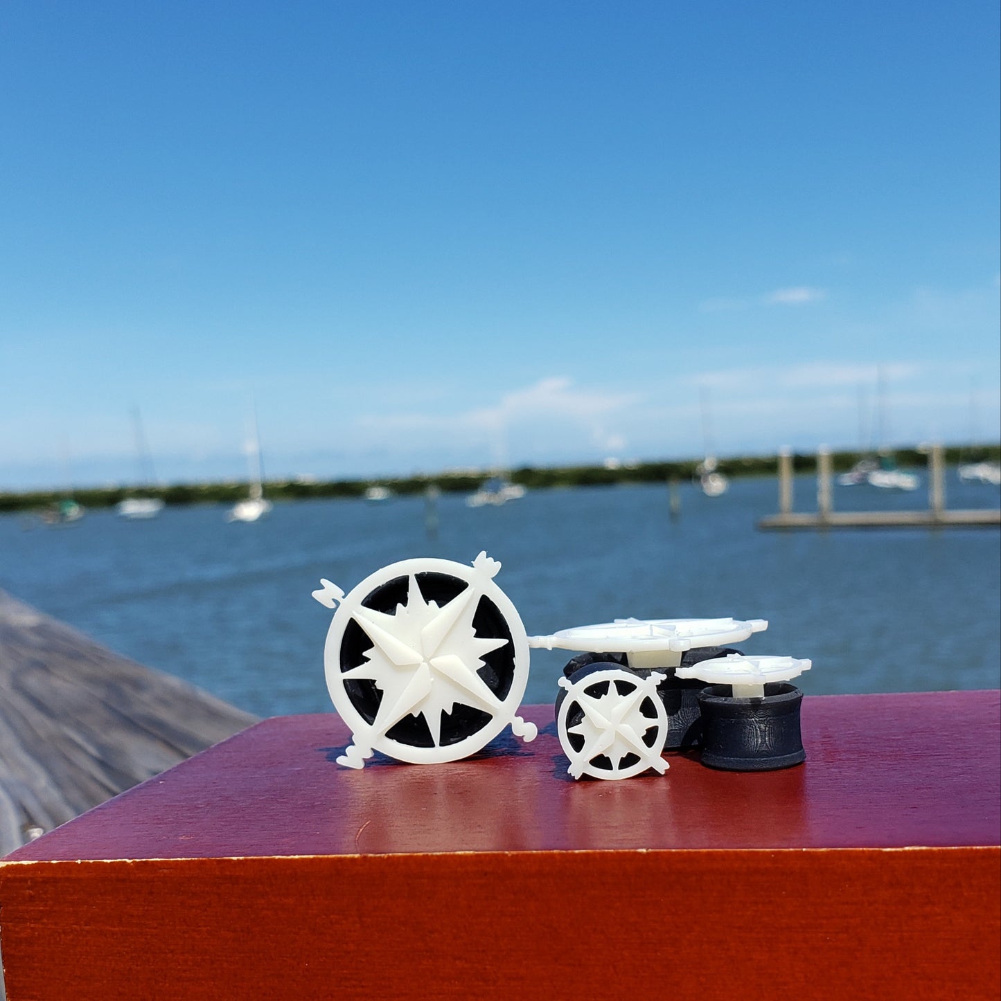 Floating Compass Plugs